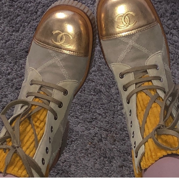 CHANEL Shoes - Boots